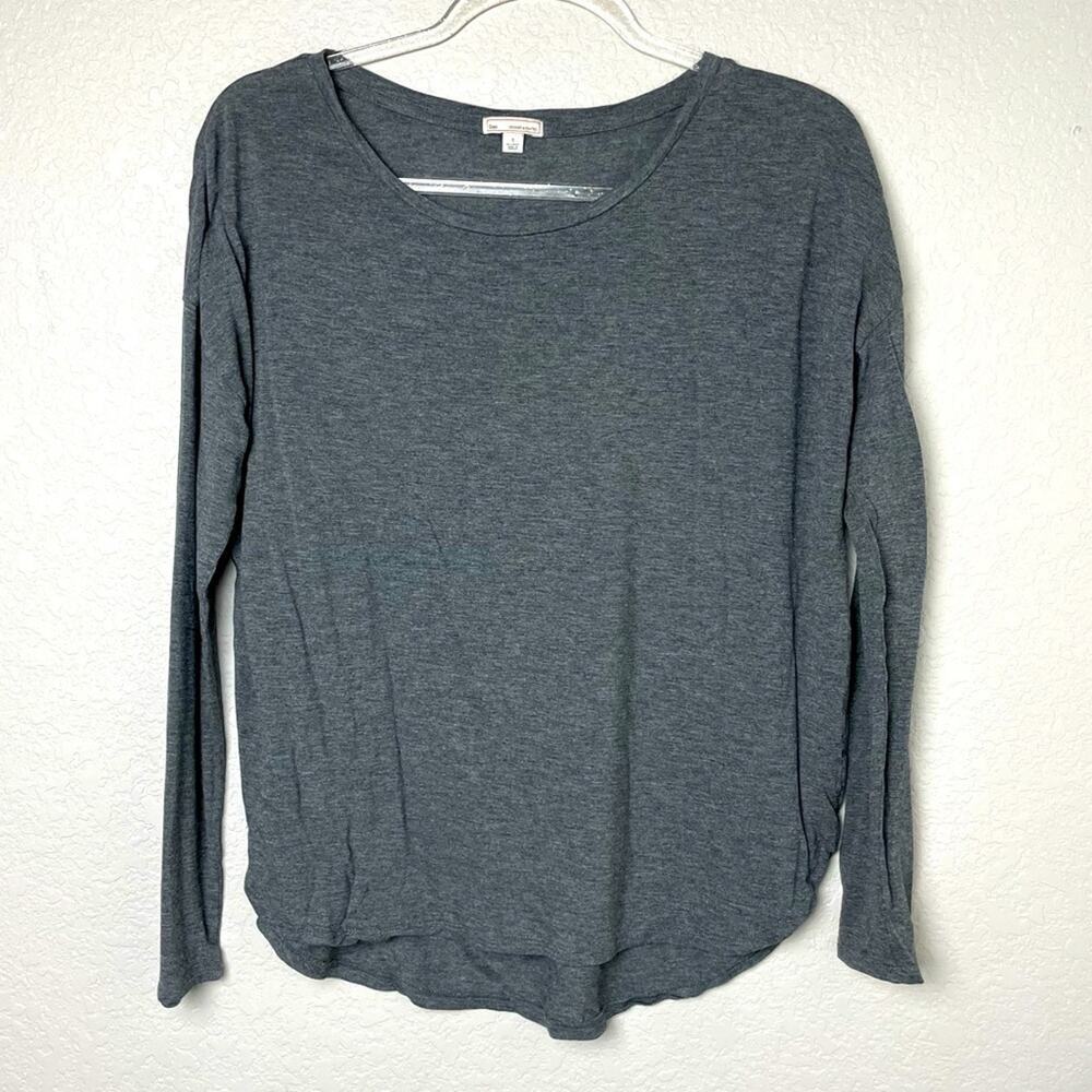 GAP Dark Heather Gray Scoopneck Long Sleeve Tee Size S
